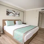 Hotel Aldino & 4*
