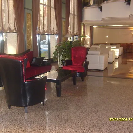 فندق Aldino & 4*
